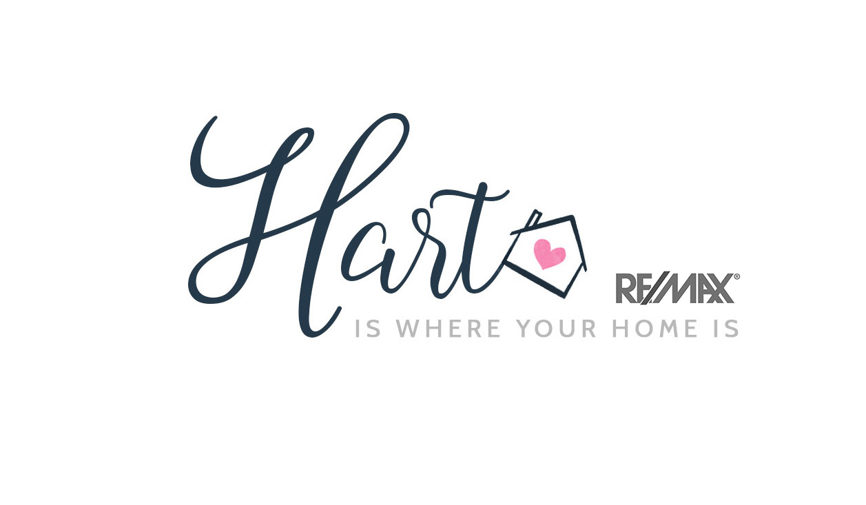 LindsayPhotoLogo FB wtih remax
